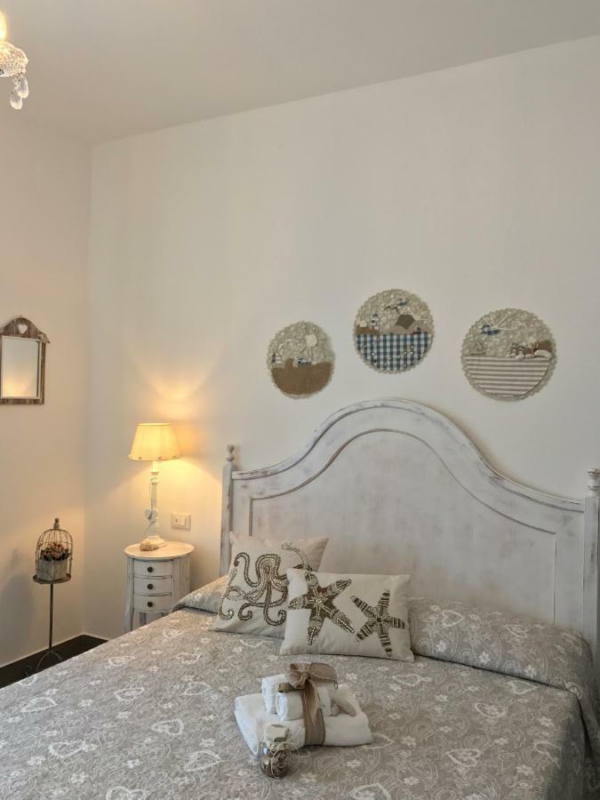 Palmasera Charming